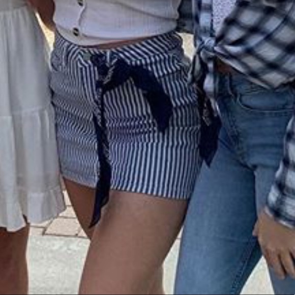 sky and sparrow denim skirt - Picture 3 of 3